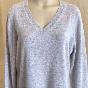 NWT charter club luxury size M cashmere sweater v neck pullover ice gray